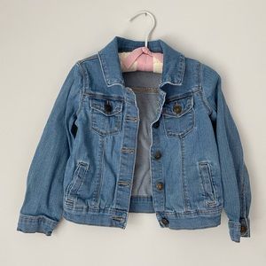 Size 5, girl carter’s jean jacket, blue, used